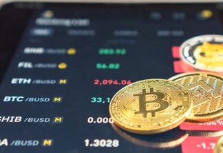 Bitcoin enfrenta volatilidade abaixo de US$ 43 mil após eventos de ETF, enquanto InQubeta atinge pré-venda de US$ 10 milhões - InQubeta