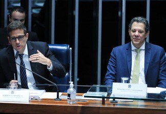 Roberto Campos Neto, presidente do Banco Central, e Fernando Haddad, ministro da Fazenda, em sessão no Senado Federal - Lula Marques, para a Agência Brasil