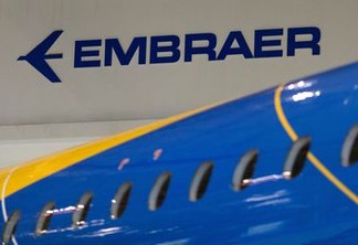 Embraer (EMBR3) voltou a ser "coqueluche" no mundo da aviação, diz Lula