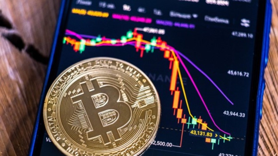 Bitcoin atinge novas altas enquanto investidores se voltam para a pré-venda impressionante da criptomoeda de IA, InQubeta - NuggetRush