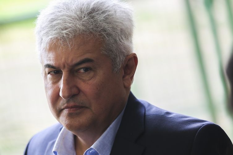 O astronauta Marcos Pontes, futuro ministro de Ciência e Tecnologia, chega ao Centro Cultural Banco do Brasil (CCBB), em Brasília, para reunião no gabinete do governo de transição. 